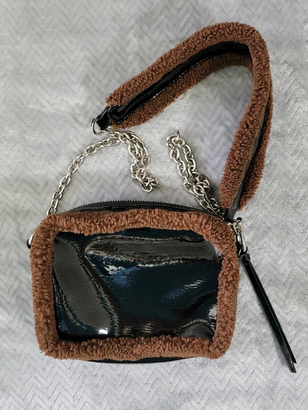 TOPSHOP Black Patent Faux Fur Trim Crossbody Bag Purse w/ Chain Strap Small